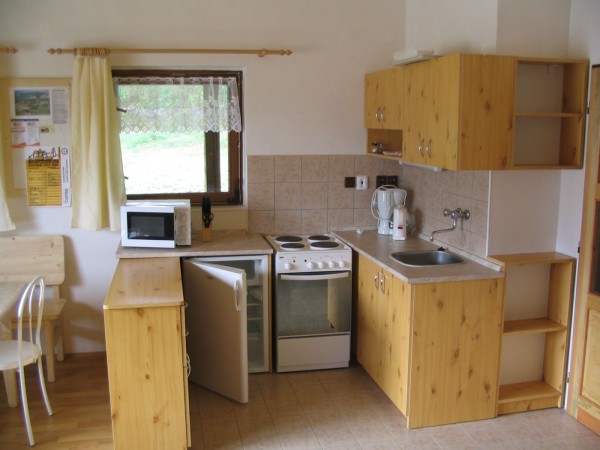 CHATA NA VYSOČINĚ S KRÁSNÝM VÝHLEDEM DO KRAJINY