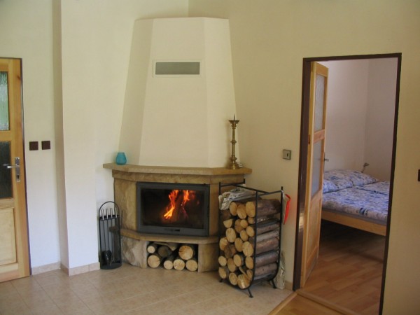 CHATA NA VYSOČINĚ S KRÁSNÝM VÝHLEDEM DO KRAJINY