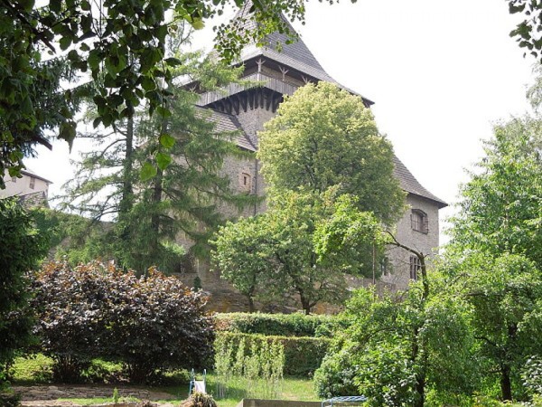 CHATA NA VYSOČINĚ S KRÁSNÝM VÝHLEDEM DO KRAJINY