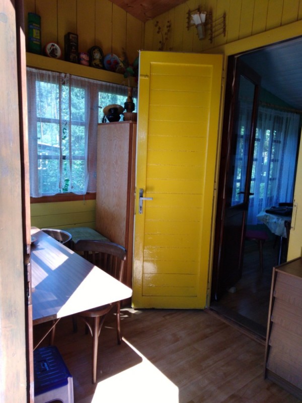 CHATA NA BŘEHU RYBNÍKA