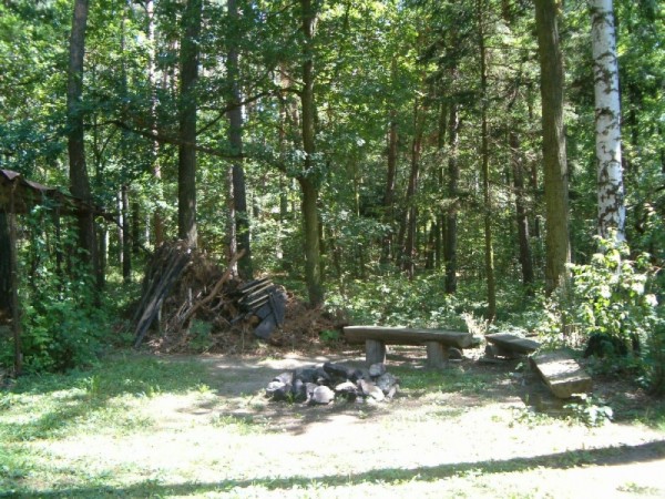 CHATA NA BŘEHU RYBNÍKA