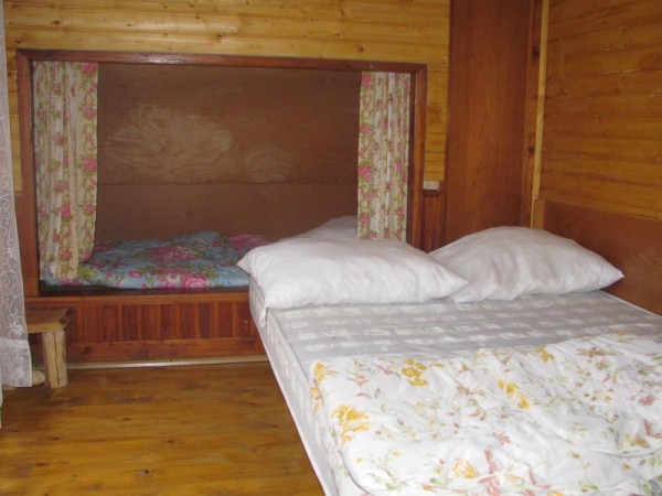 CHATY A CHALUPY K PRONAJMUTÍ BESKYDY
