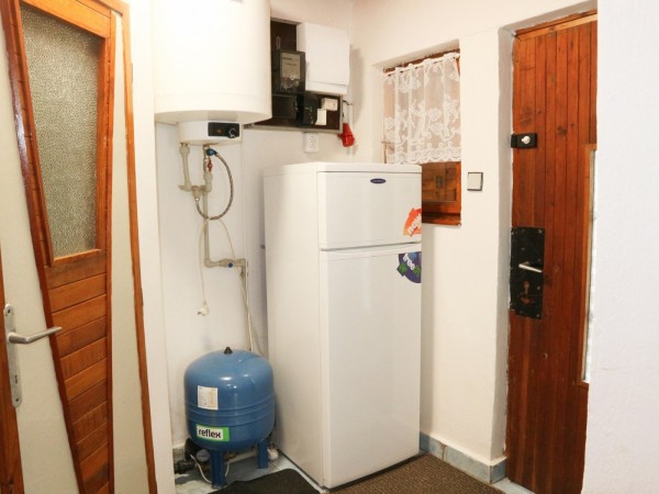 CHATA K PRONÁJMU U RYBNÍKA