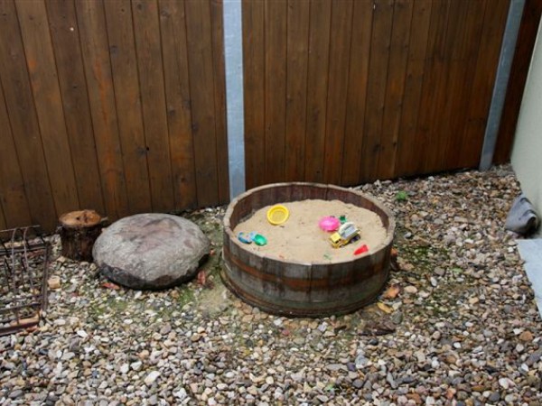 CHALUPA NAD VINNÝM SKLEPEM