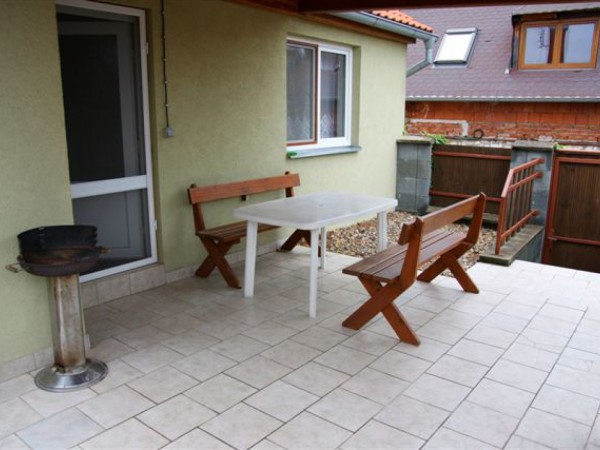 CHALUPA NAD VINNÝM SKLEPEM