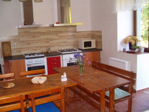 CHALUPA S BAZÉNEM V JIŽNÍCH ČECHÁCH