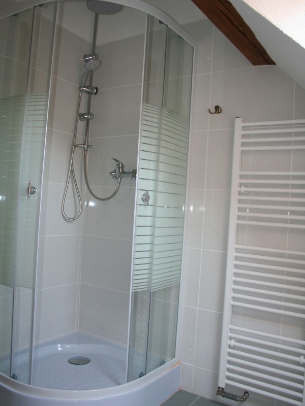 CHALUPA S BAZÉNEM V JIŽNÍCH ČECHÁCH