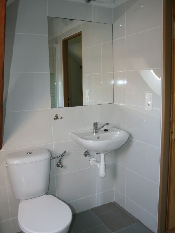 CHALUPA S BAZÉNEM V JIŽNÍCH ČECHÁCH