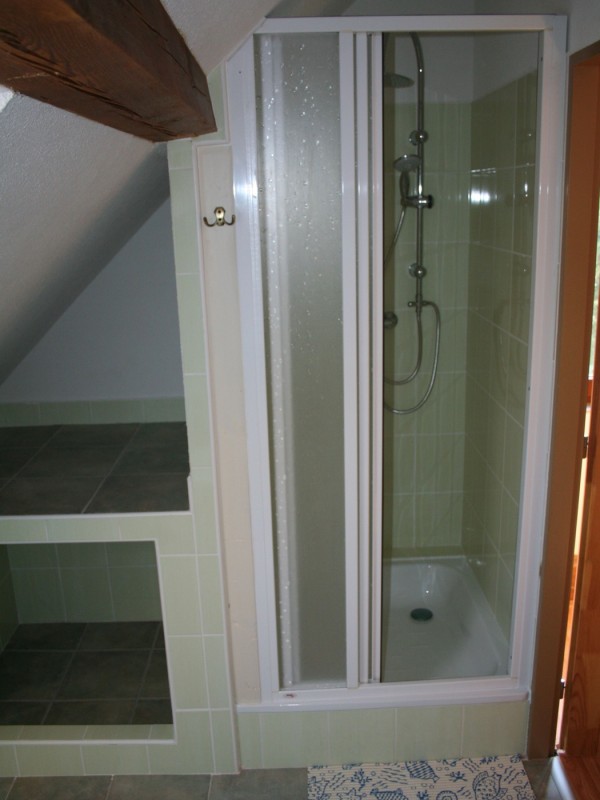 CHALUPA S BAZÉNEM V JIŽNÍCH ČECHÁCH