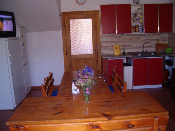 CHALUPA S BAZÉNEM V JIŽNÍCH ČECHÁCH