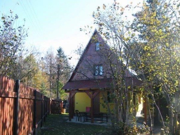 CHATA K PRONAJMUTÍ V BESKYDECH