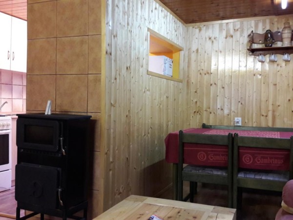 CHATA K PRONAJMUTÍ V BESKYDECH