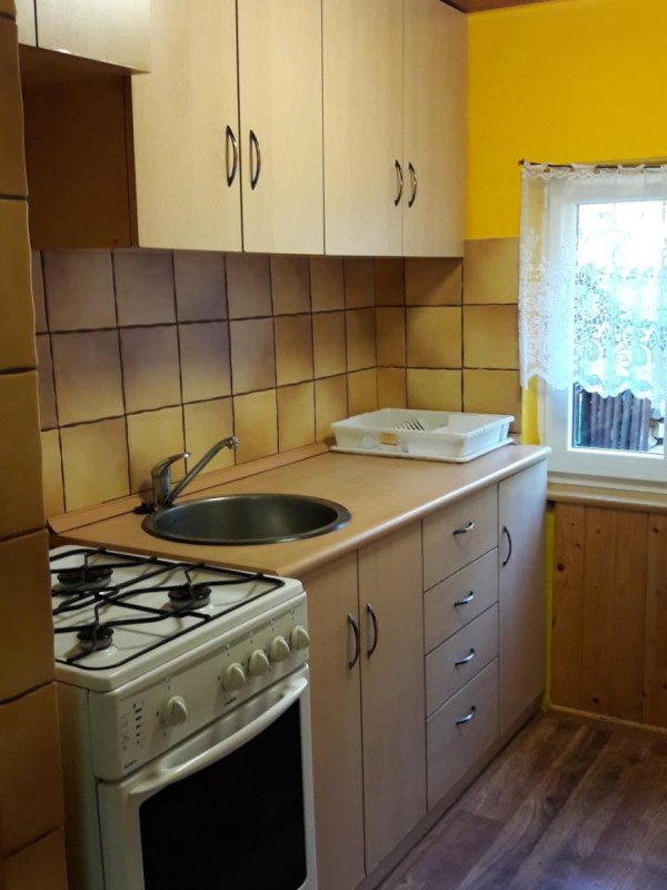 CHATA K PRONAJMUTÍ V BESKYDECH