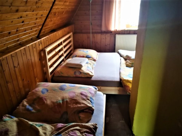 CHATA K PRONAJMUTÍ V BESKYDECH