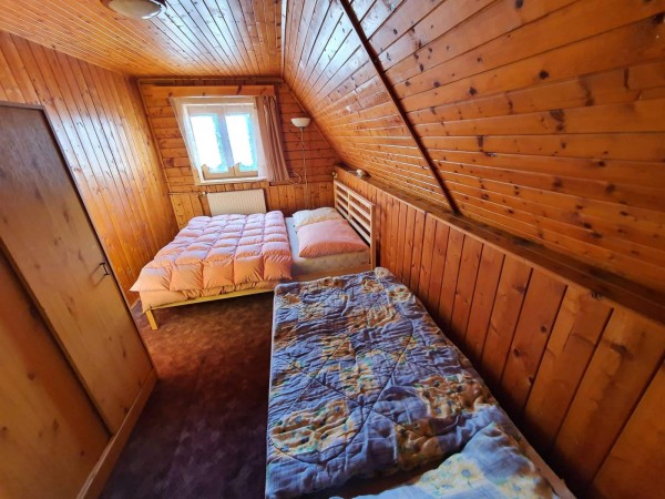 CHATA K PRONAJMUTÍ V BESKYDECH