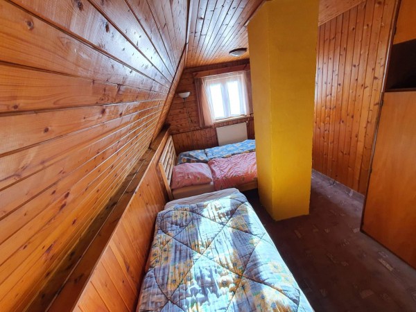 CHATA K PRONAJMUTÍ V BESKYDECH