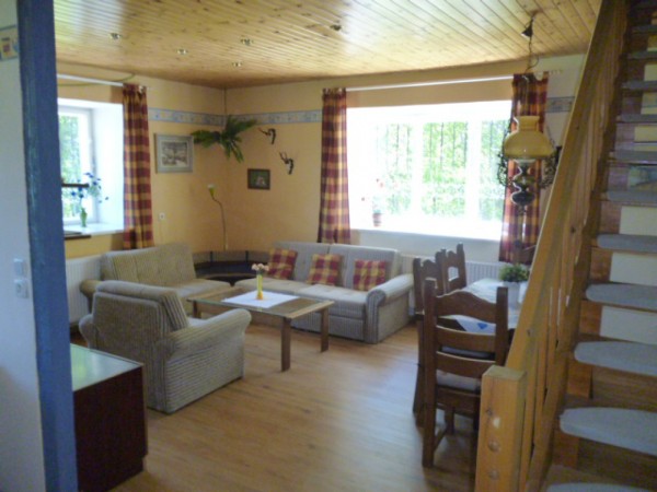 CHALUPA K PRONAJMUTÍ NA SAMOTĚ S VÍŘIVKOU