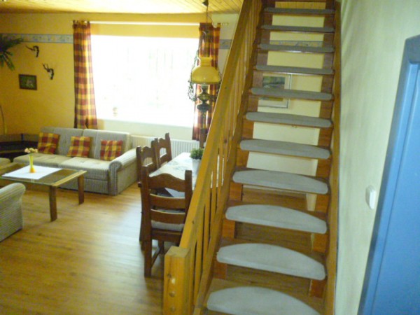 CHALUPA K PRONAJMUTÍ NA SAMOTĚ S VÍŘIVKOU