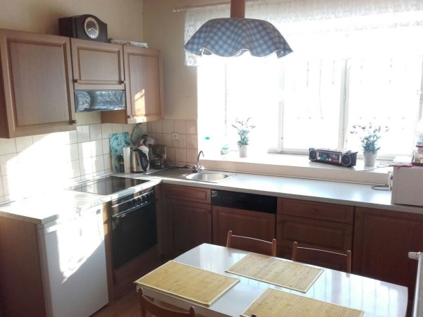 CHALUPA K PRONAJMUTÍ NA SAMOTĚ S VÍŘIVKOU