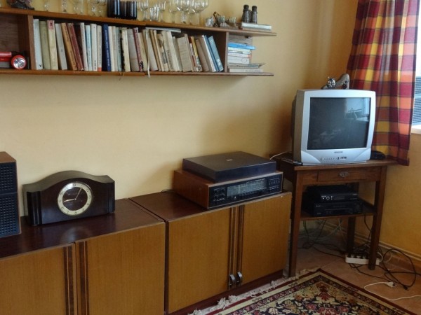 CHALUPA K PRONAJMUTÍ NA SAMOTĚ S VÍŘIVKOU