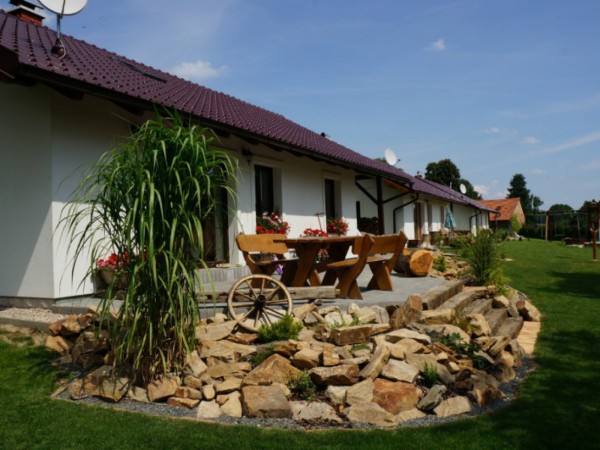 CHALUPA S VYŽITÍM PRO DĚTI