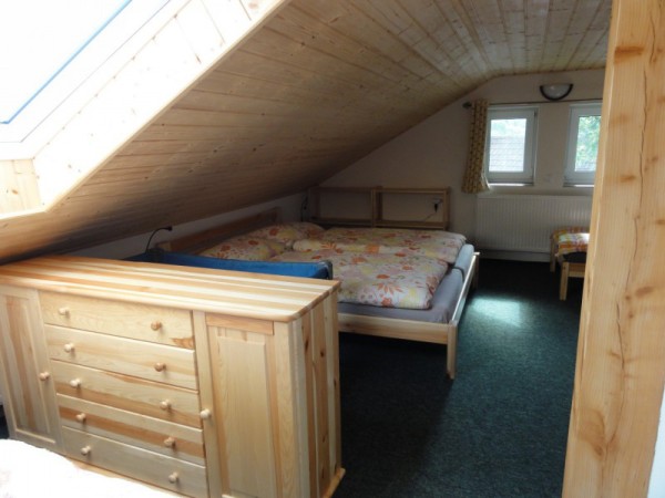 CHALUPA S VYŽITÍM PRO DĚTI