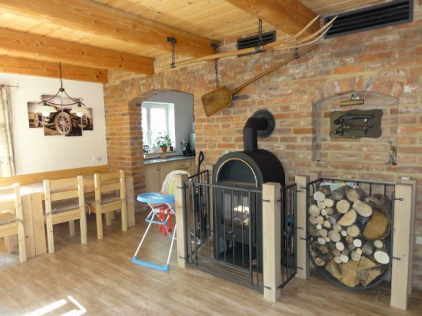 CHALUPA S VYŽITÍM PRO DĚTI