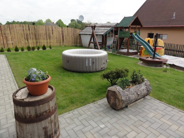 CHALUPA S VYŽITÍM PRO DĚTI