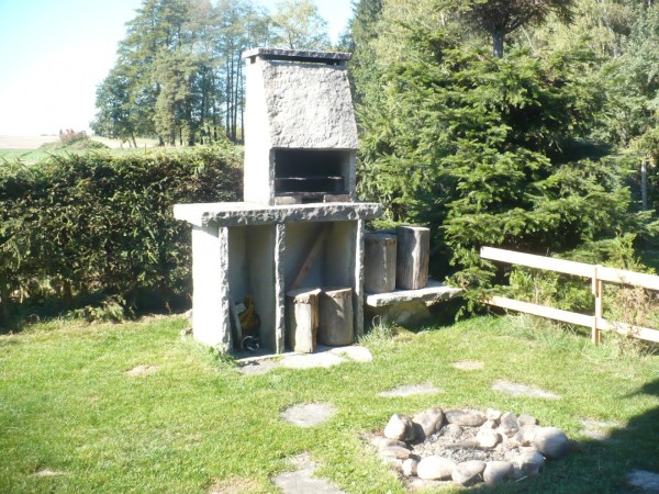 PRONÁJEM SRUBU U RYBNÍKA