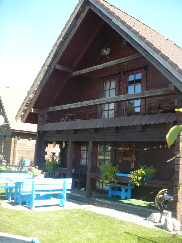 PRONÁJEM SRUBU U RYBNÍKA