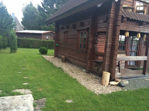 PRONÁJEM SRUBU U RYBNÍKA