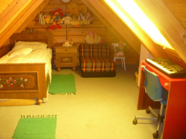 PRONÁJEM SRUBU U RYBNÍKA