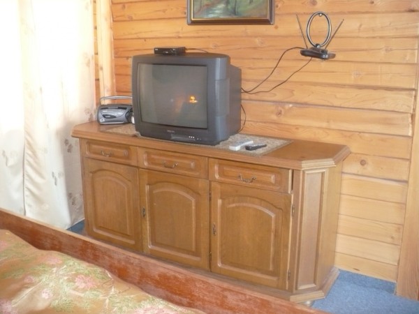 PRONÁJEM SRUBU U RYBNÍKA