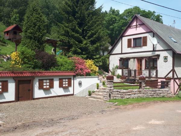 CHALUPA K PRONAJMUTÍ ADRŠPACH