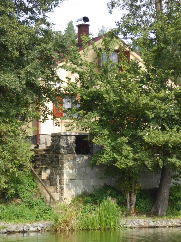 CHATA K PRONAJMUTÍ PRO RYBÁŘE