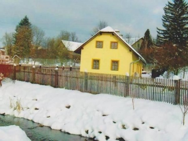 CHALUPA K PRONAJMUTÍ V JESENÍKÁCH