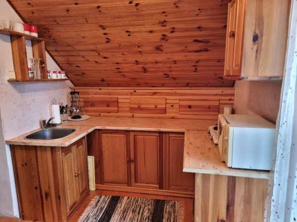 CHALUPA K PRONAJMUTÍ V JESENÍKÁCH