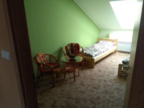 UBYTOVÁNÍ S VINNÝM SKLÍPKEM