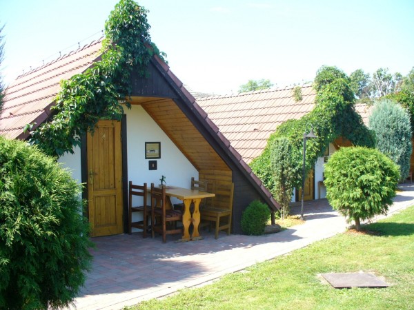 BEZBARIÉROVÉ UBYTOVÁNÍ