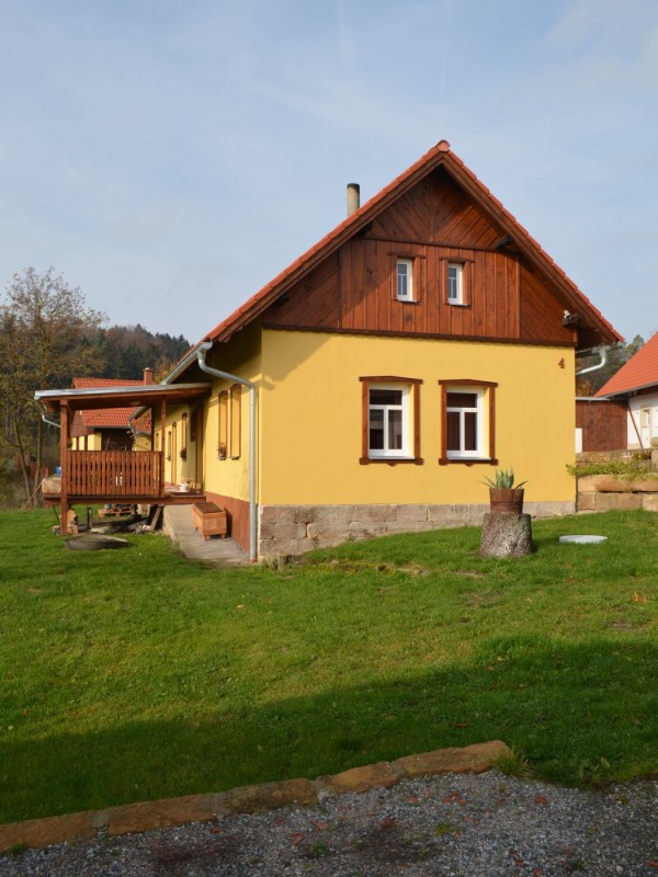 CHATY A CHALUPY V ČESKÉM RÁJI