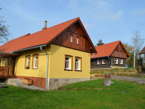 CHATY A CHALUPY V ČESKÉM RÁJI