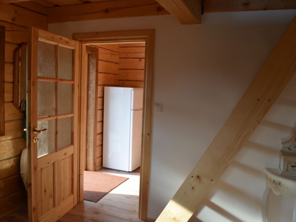 CHATY A CHALUPY K PRONAJMUTÍ