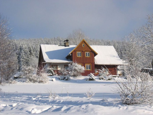 CHALUPA V KRKONOŠÍCH S BAZÉNEM