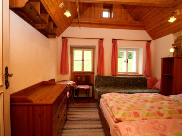 CHALUPA V KRKONOŠÍCH S BAZÉNEM