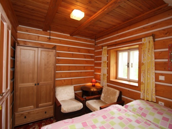 CHALUPA V KRKONOŠÍCH S BAZÉNEM