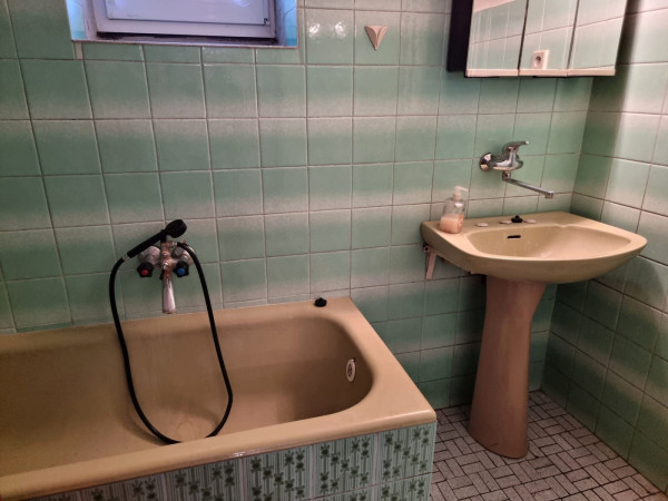 CHALUPA K PRONÁJMU JAVORNÍKY