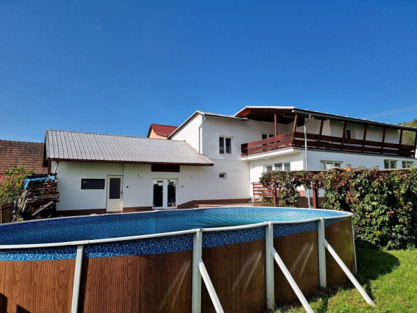 CHALUPA K PRONÁJMU JAVORNÍKY