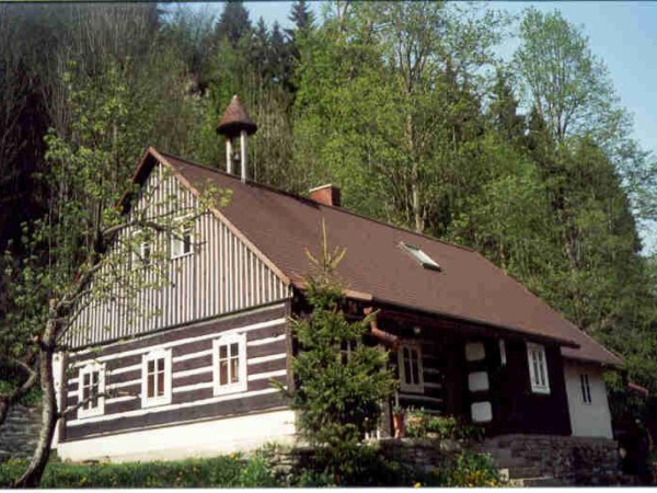 PRONÁJEM ROUBENÉ CHALUPY S KRBEM V KRKONOŠÍCH