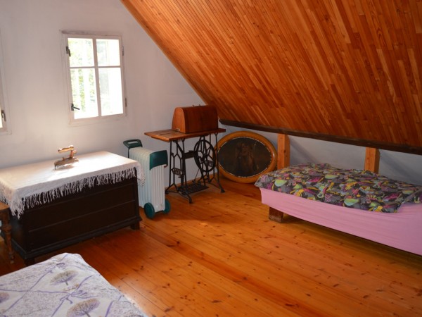 PRONÁJEM ROUBENÉ CHALUPY S KRBEM V KRKONOŠÍCH