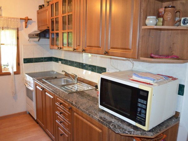 PRONÁJEM ROUBENÉ CHALUPY S KRBEM V KRKONOŠÍCH